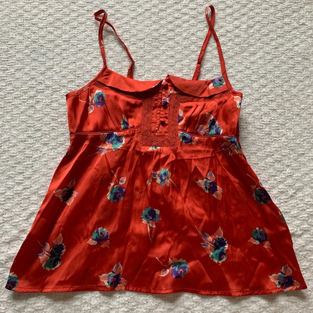 American Eagle Outfitters Red Floral Tank Size XS Like New